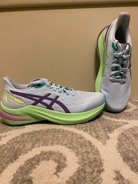 Asics Wome’s GT 2000
